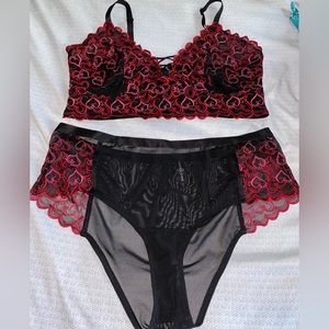 Torrid Curves EMBROIDERED HEARTS BLACK Lingerie size 2X